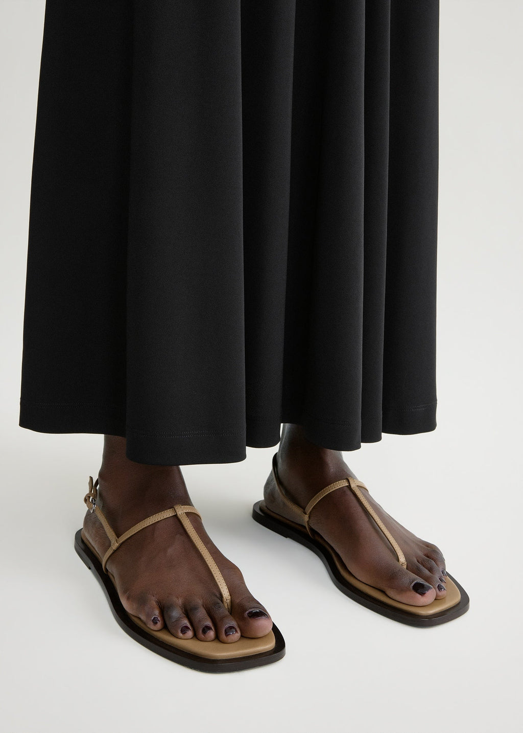 T-strap nappa sandals desert/dark brown